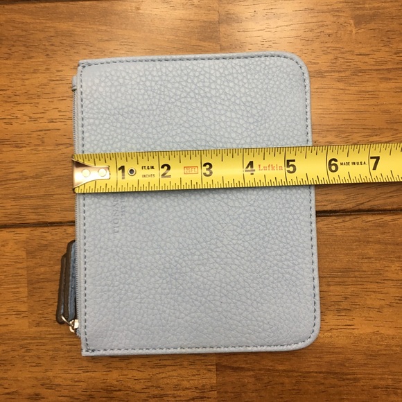 NWOT Tignanello Faux Leather Zippered Pouch - Picture 4 of 7